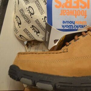 NEW  DAKOTA MDC1120QC steel toe Men hiker shoe   CSA Grade 1